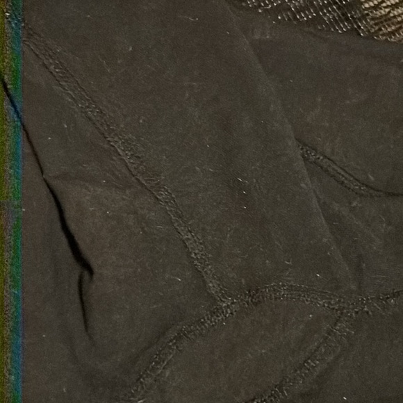 Lululemon Wunder Under Crop - Picture 7 of 7